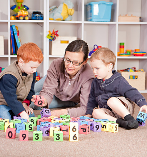 LUDOTERAPIA E EDUCAÇÃO